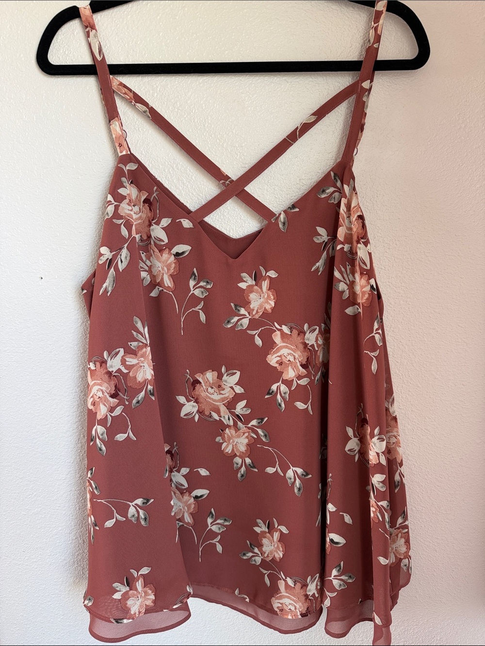 Torrid Dusty Pink Floral Crisscross Front Double Layer Chiffon Tank Sz 1 (14-16)